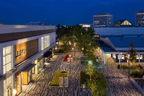 oakbrook center wheelchairs.